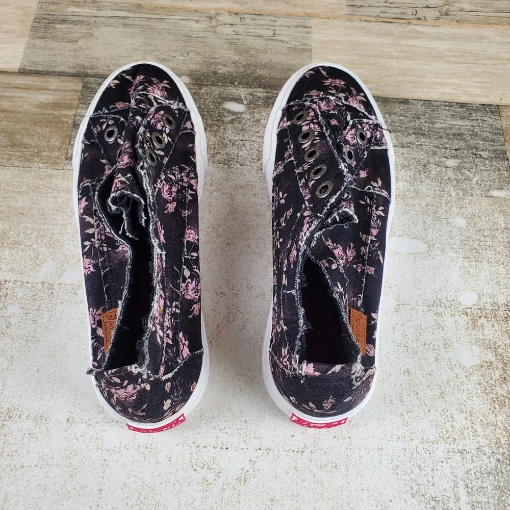Blowfish Malibu Play Kids Shoes Sz 5 Black Retro Rose Canvas Slip On Sneakers